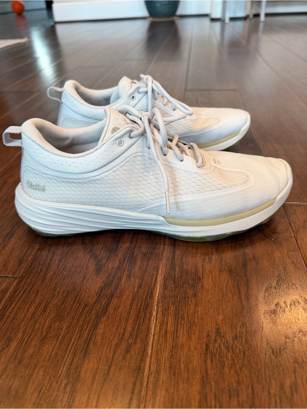 OluKai Makena Waterproof Golf Shoes, Size 9.5, Sterling, Excellent Condition